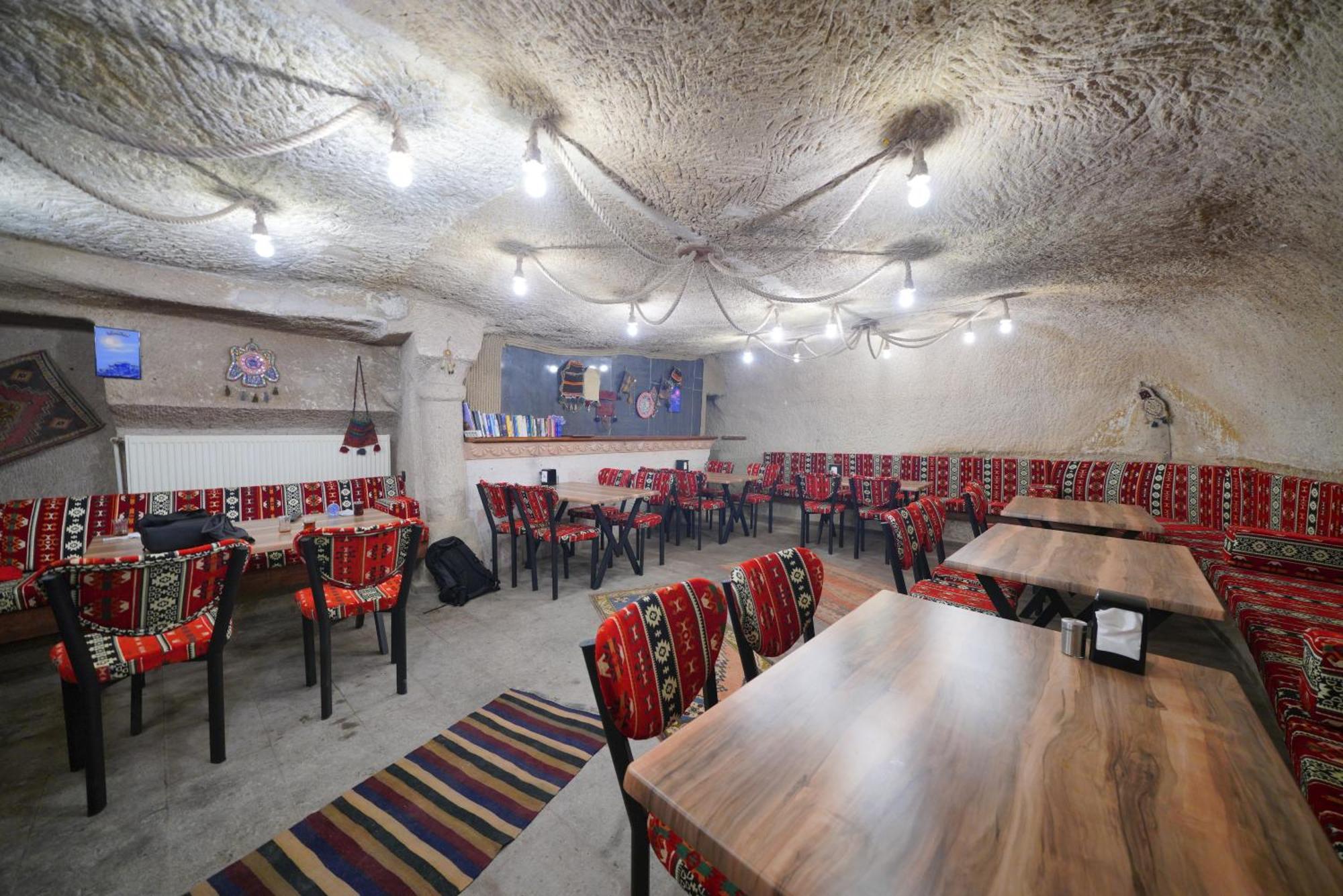 拉泽尔洞穴酒店 格雷梅 外观 照片
